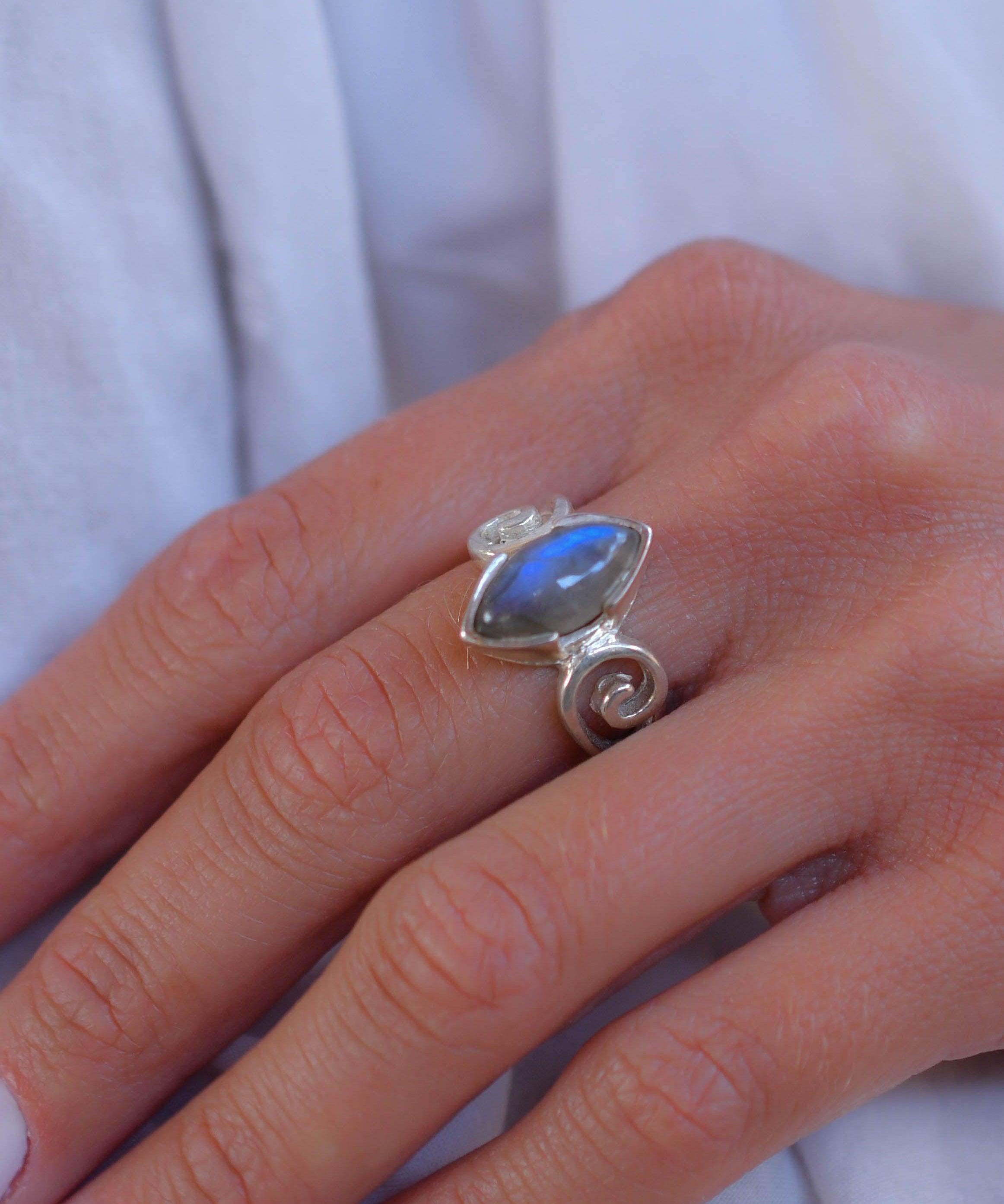 Rainbow Labradorite Ring ~Sterling Silver 925 ~ SMR165 - Maresia Jewelry