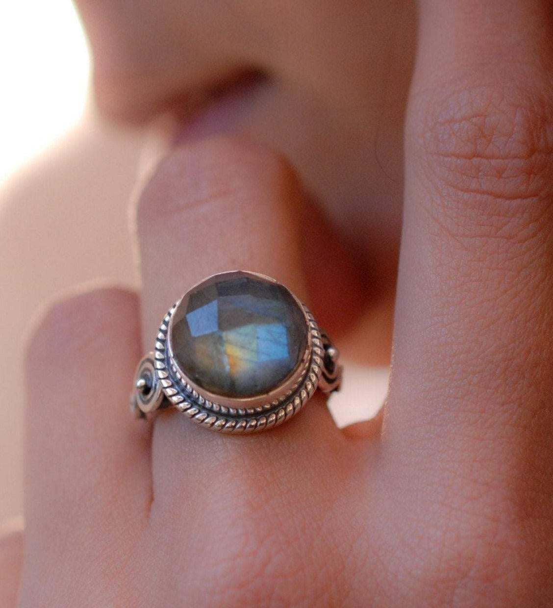 Rainbow Labradorite ~Sterling Silver 925~ MR022 - Maresia Jewelry