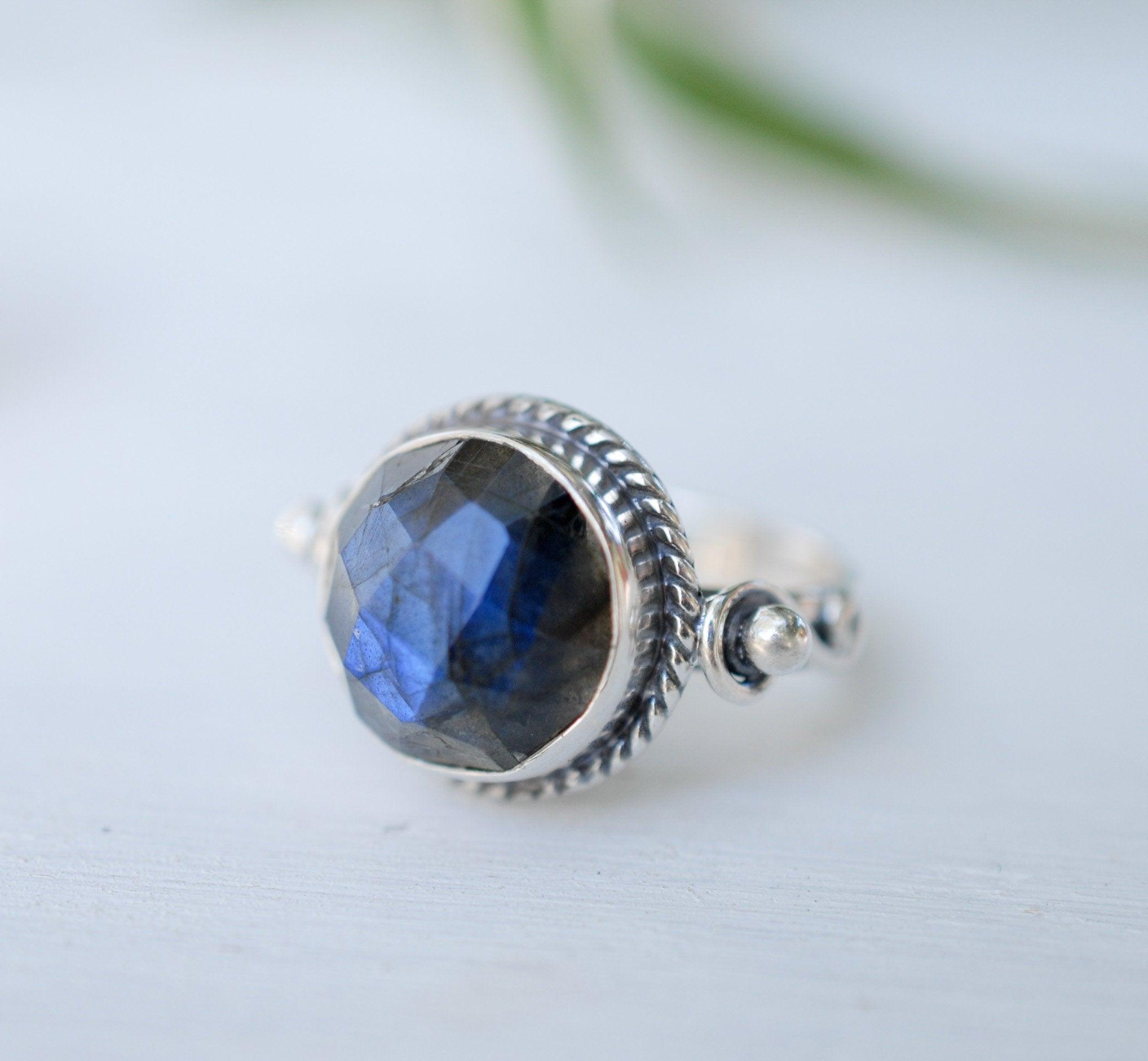 Rainbow Labradorite ~Sterling Silver 925~ MR022 - Maresia Jewelry