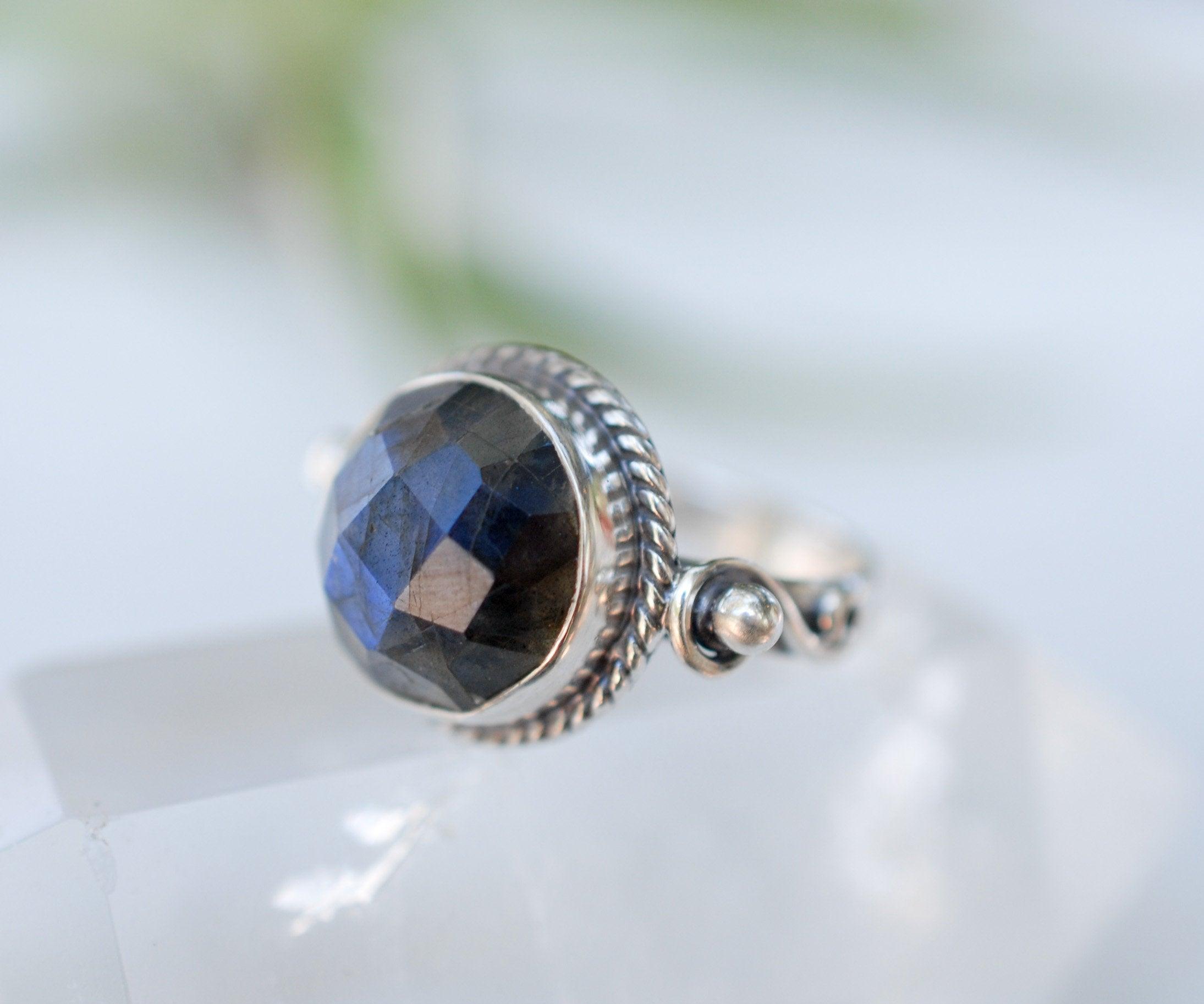Rainbow Labradorite ~Sterling Silver 925~ MR022 - Maresia Jewelry