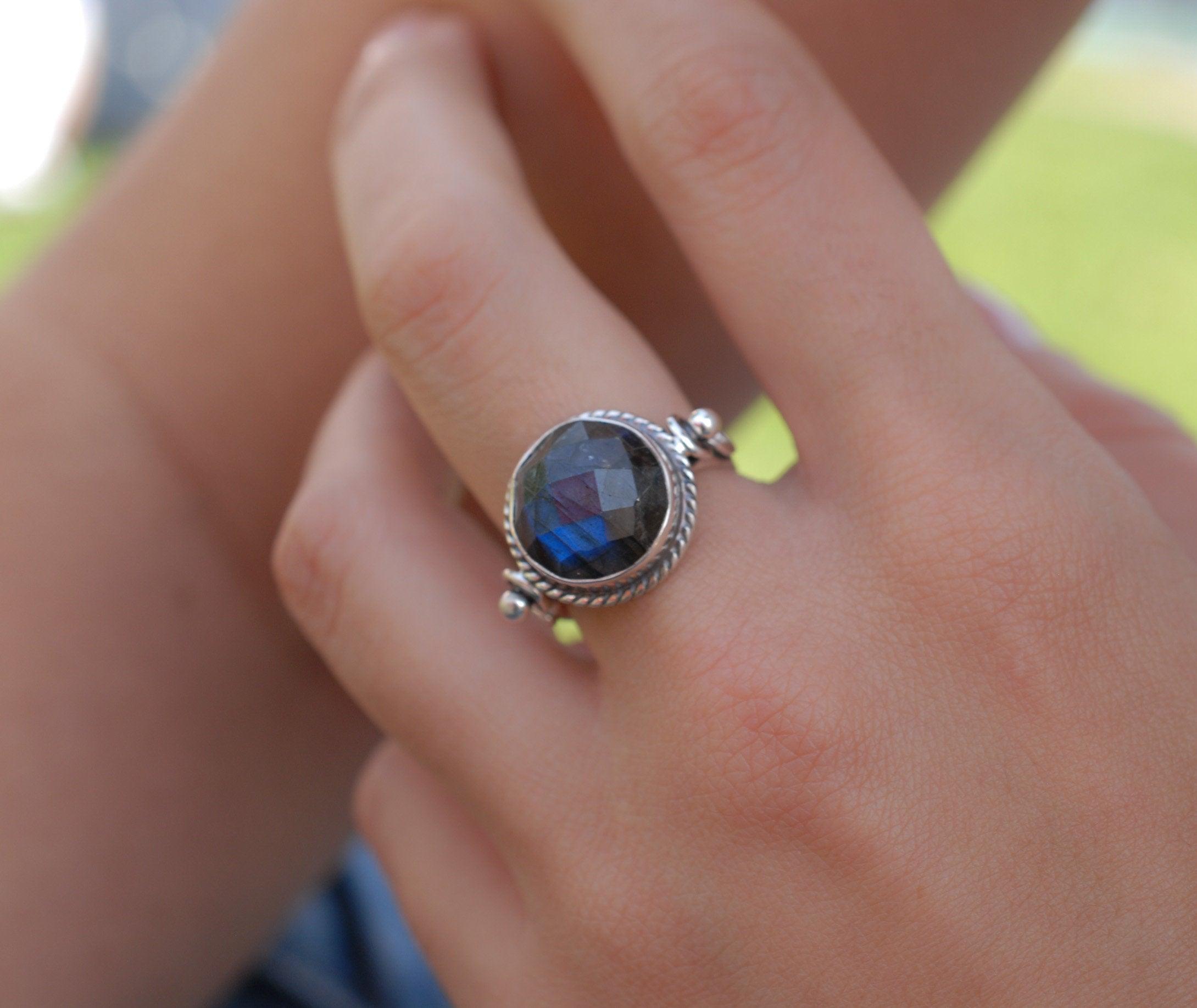 Rainbow Labradorite ~Sterling Silver 925~ MR022 - Maresia Jewelry
