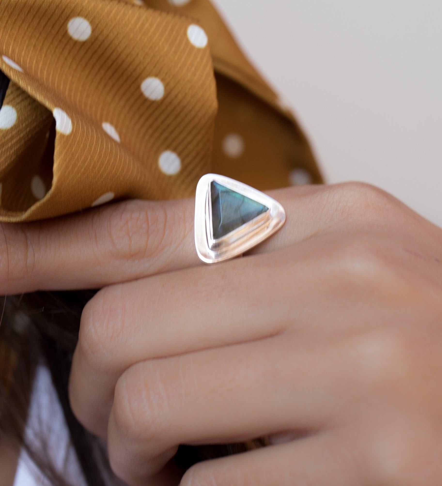 Rainbow Labradorite Triangle Ring Large ~ Sterling Silver 925 ~ MR115 - Maresia Jewelry