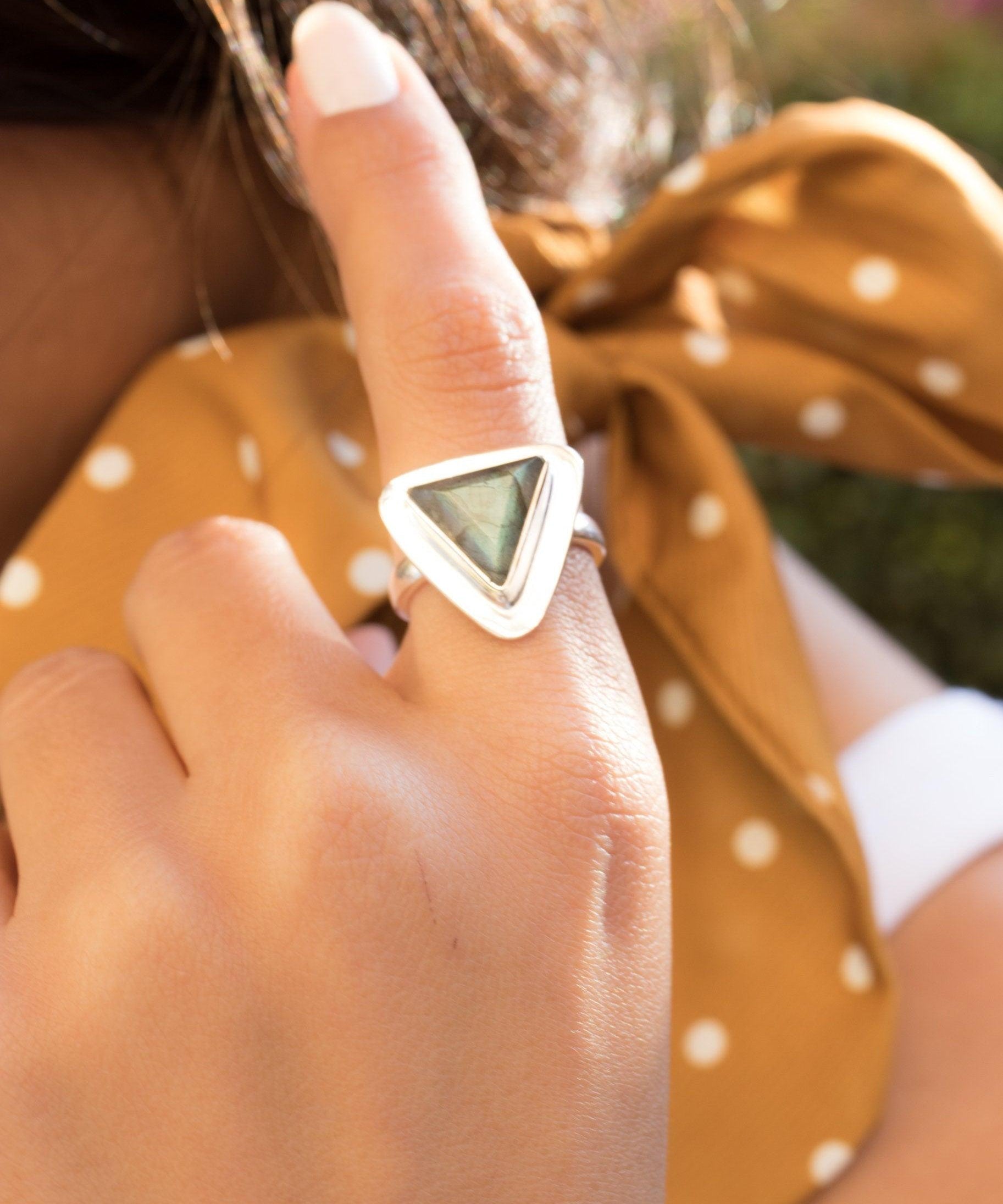 Rainbow Labradorite Triangle Ring Large ~ Sterling Silver 925 ~ MR115 - Maresia Jewelry