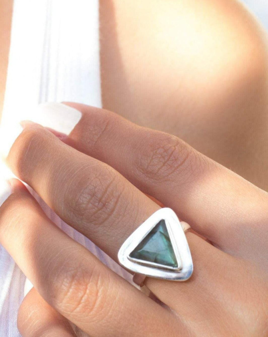 Rainbow Labradorite Triangle Ring Large ~ Sterling Silver 925 ~ MR115 - Maresia Jewelry