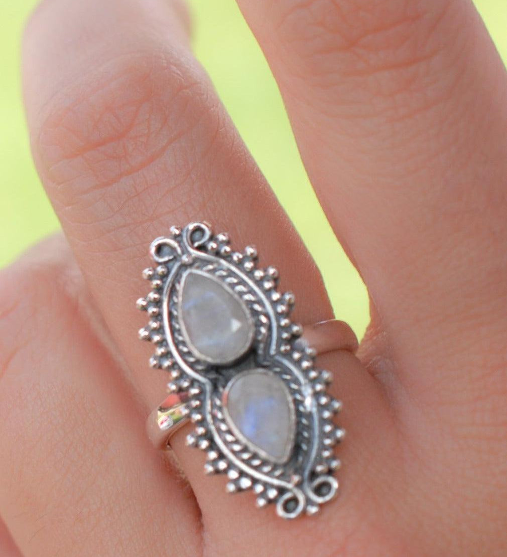 Rainbow Moonstone Ring ~ Sterling Silver 925 ~MR136 - Maresia Jewelry