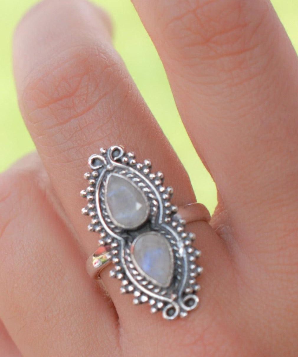 Rainbow Moonstone Ring ~ Sterling Silver 925 ~MR136 - Maresia Jewelry