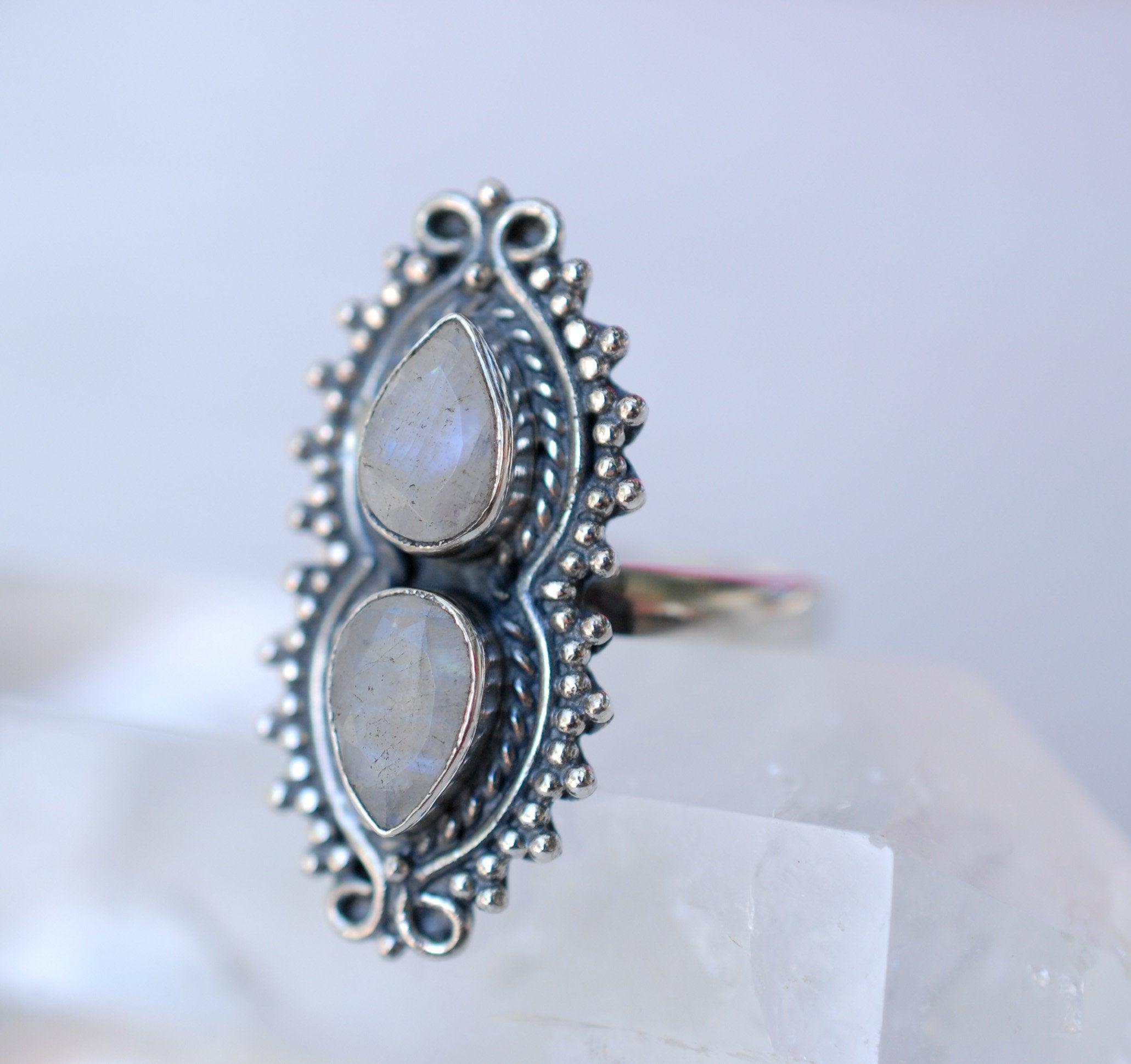 Rainbow Moonstone Ring ~ Sterling Silver 925 ~MR136 - Maresia Jewelry