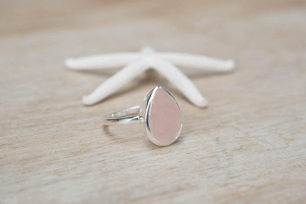 rose-quartz-tear-drop-ring-