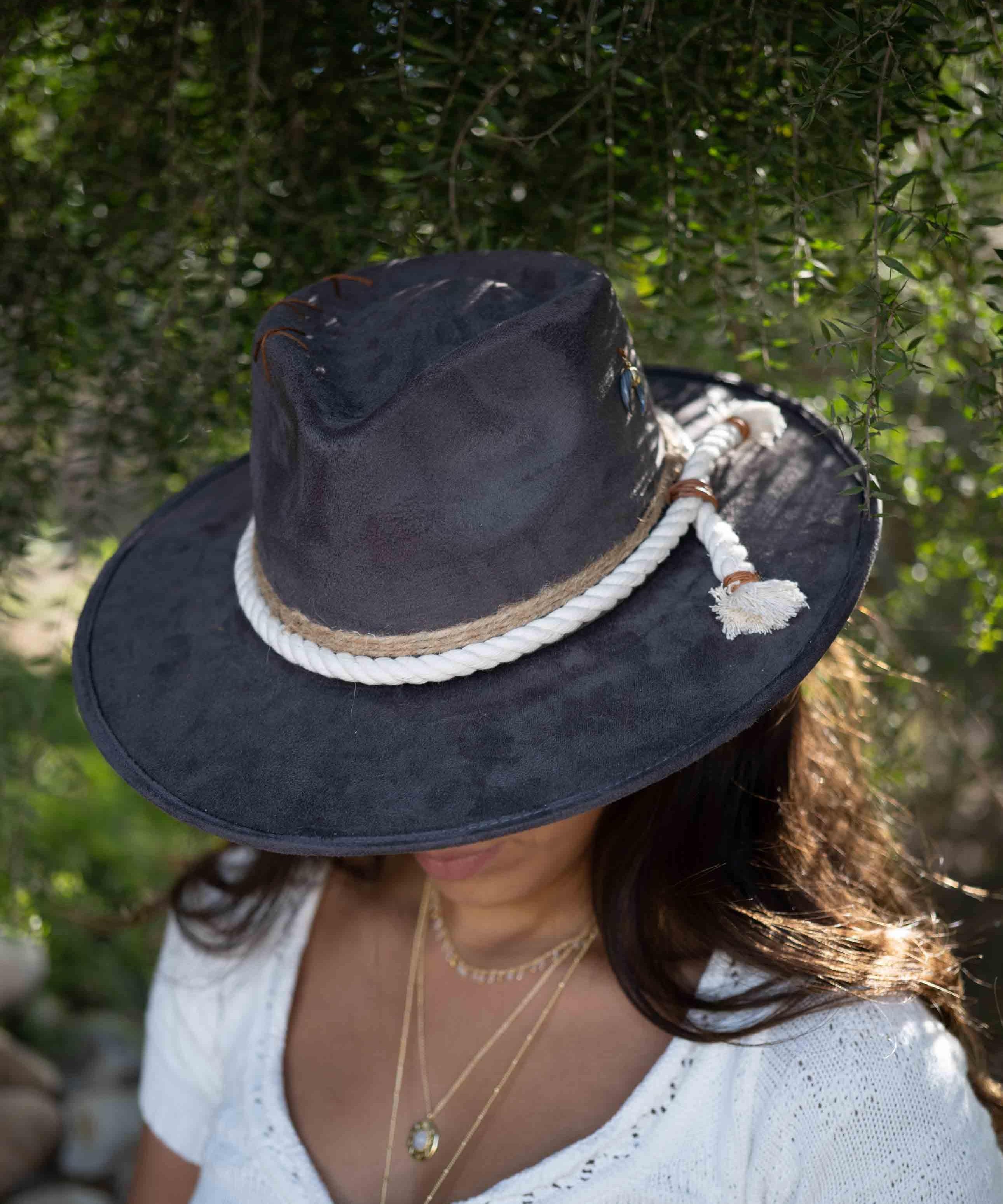 Sophi Hat - One of a kind - Maresia Jewelry