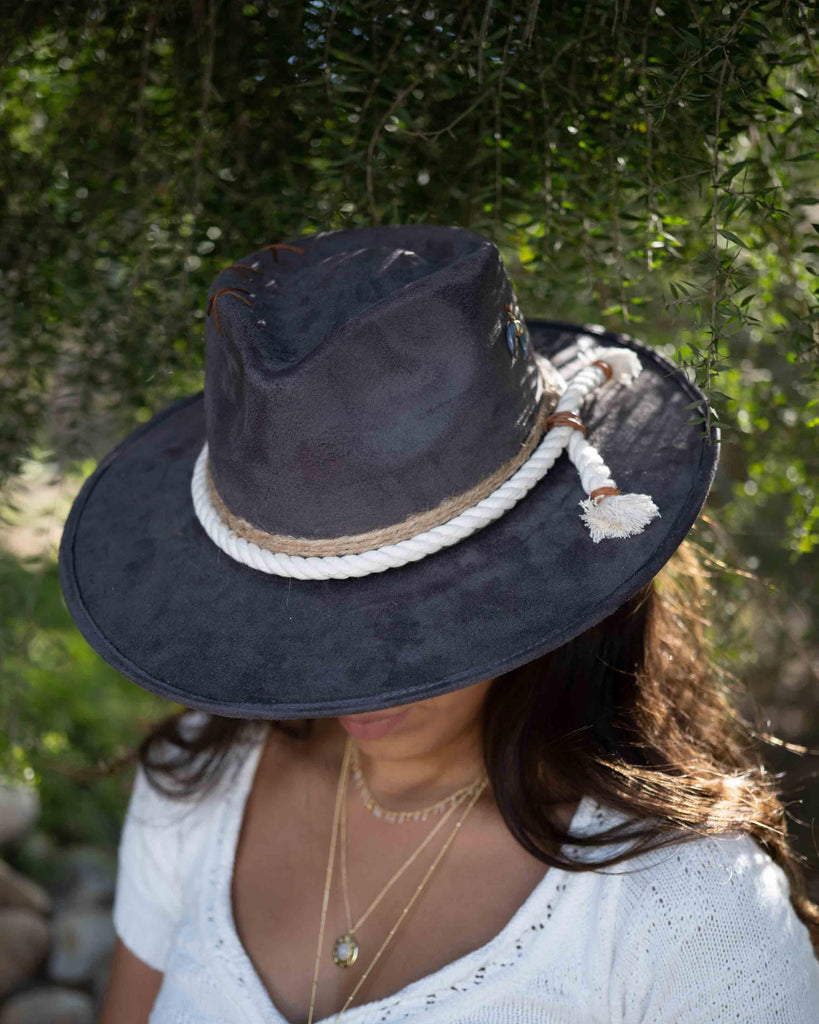 Sophi Hat - One of a kind - Maresia Jewelry