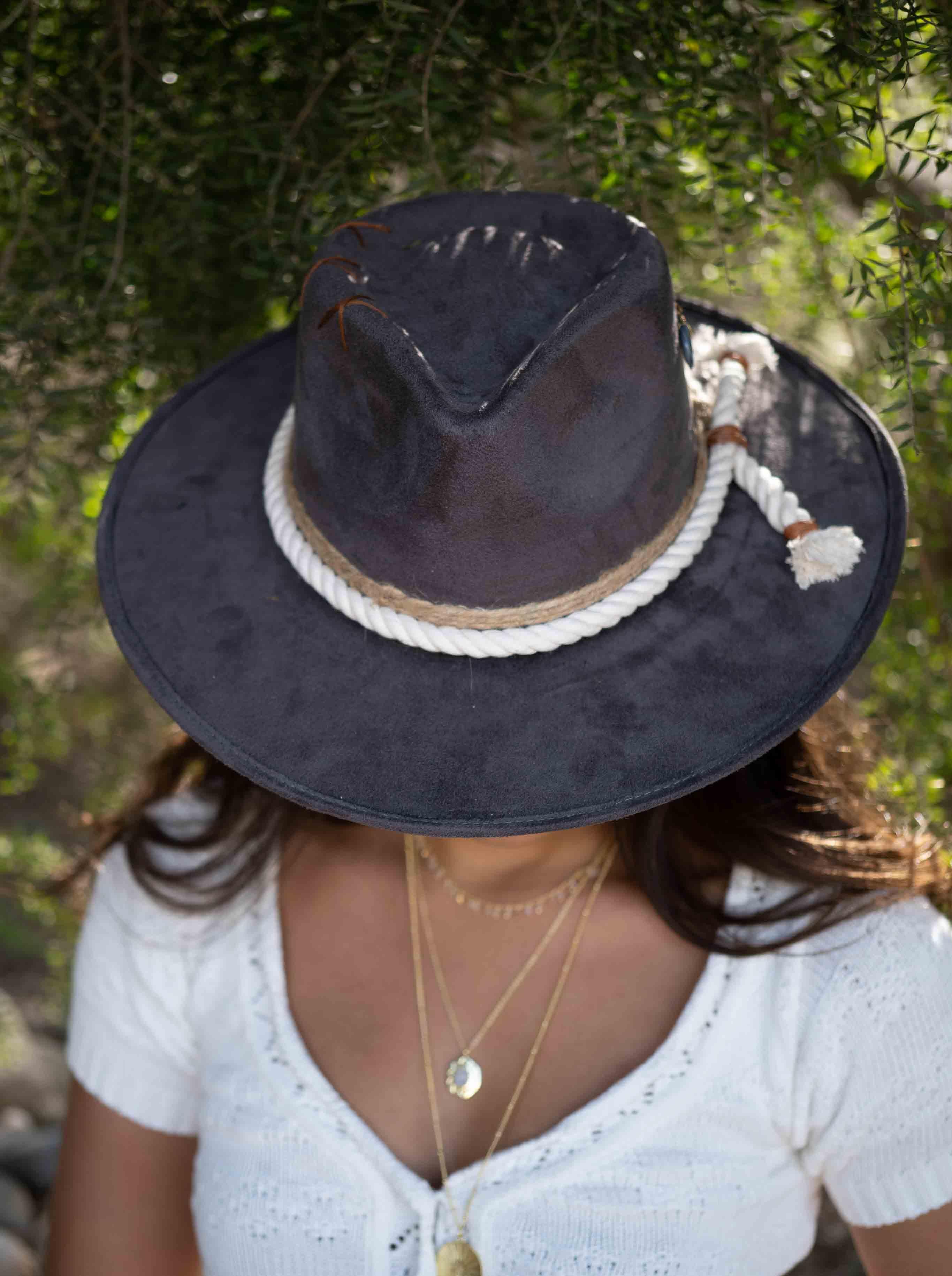 Sophi Hat - One of a kind - Maresia Jewelry