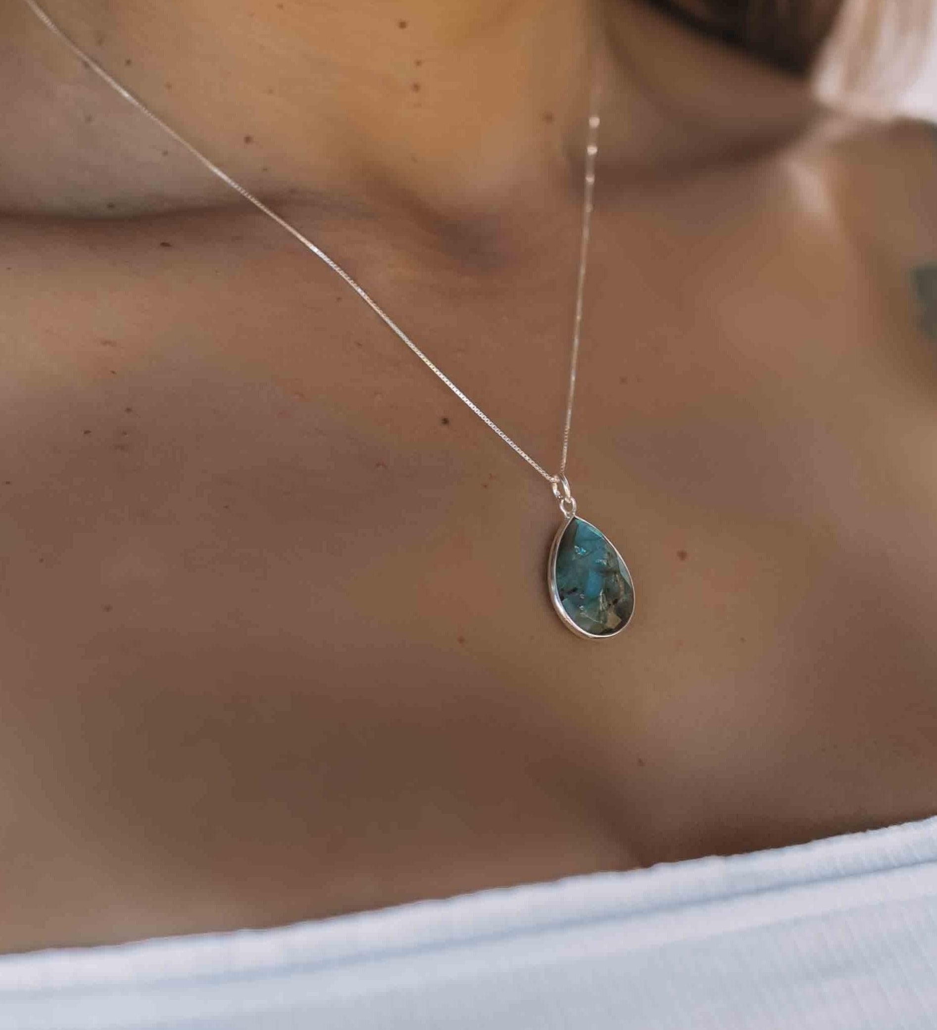 Suy Gemstone Necklace ~ Labradorite ~ Sterling Silver 925 ~MN012 - Maresia Jewelry