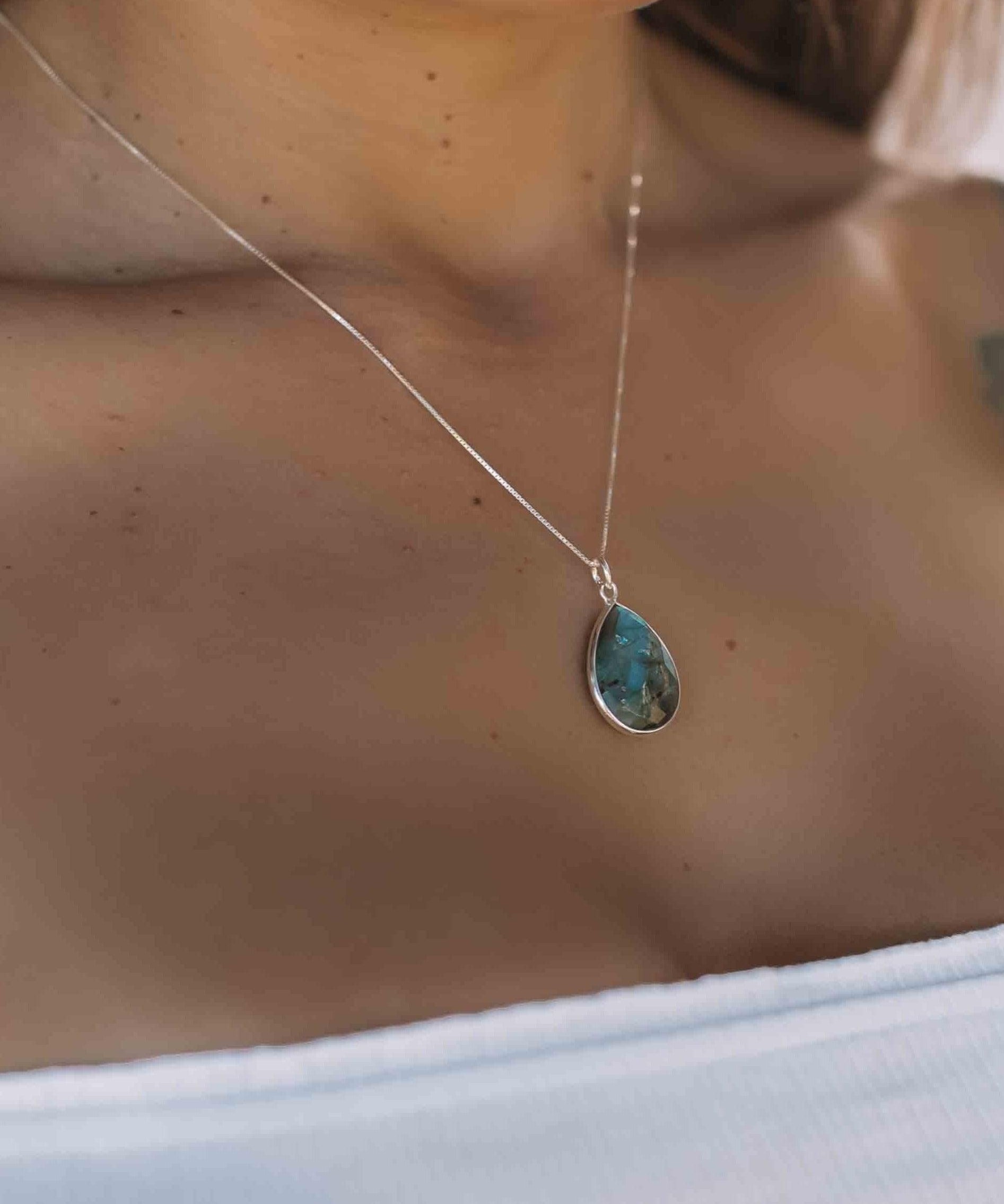 Suy Gemstone Necklace ~ Labradorite ~ Sterling Silver 925 ~MN012 - Maresia Jewelry