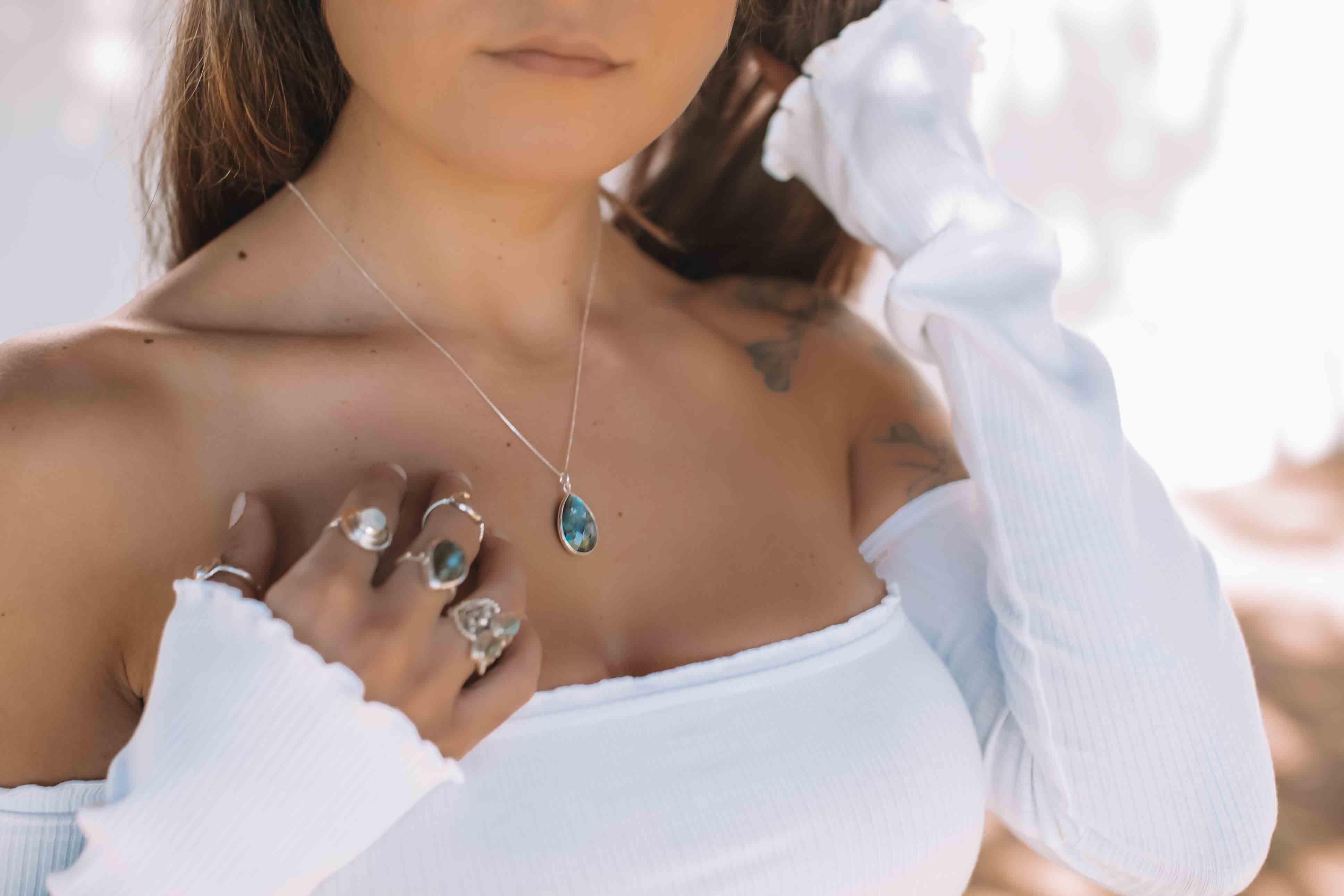 Suy Gemstone Necklace ~ Labradorite ~ Sterling Silver 925 ~MN012 - Maresia Jewelry