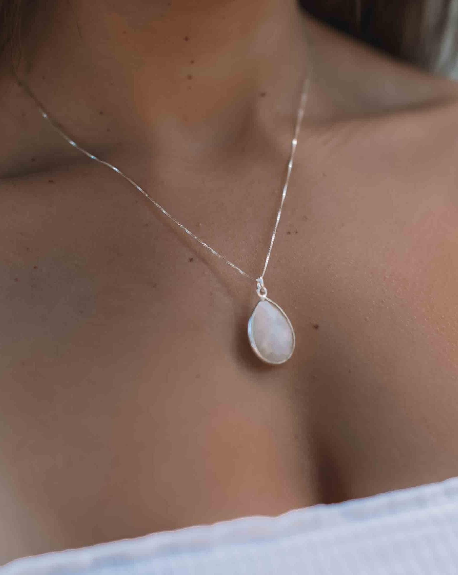 Suy Gemstone Necklace ~ Rose Quartz ~ Sterling Silver 925 ~MN012 - Maresia Jewelry