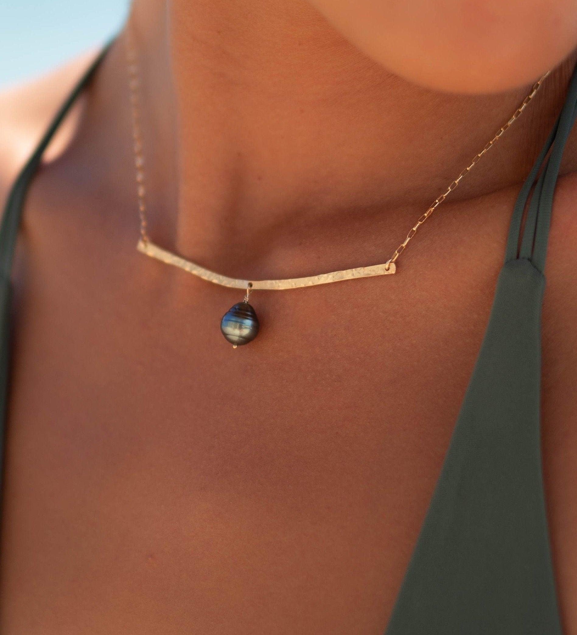 Tahitian Pearl Bar necklace ~ Gold Filled or Sterling Silver ~ Dainty Gold Necklace ~ Hammered Bar ~Minimalist ~Delicate ~Layered MN064