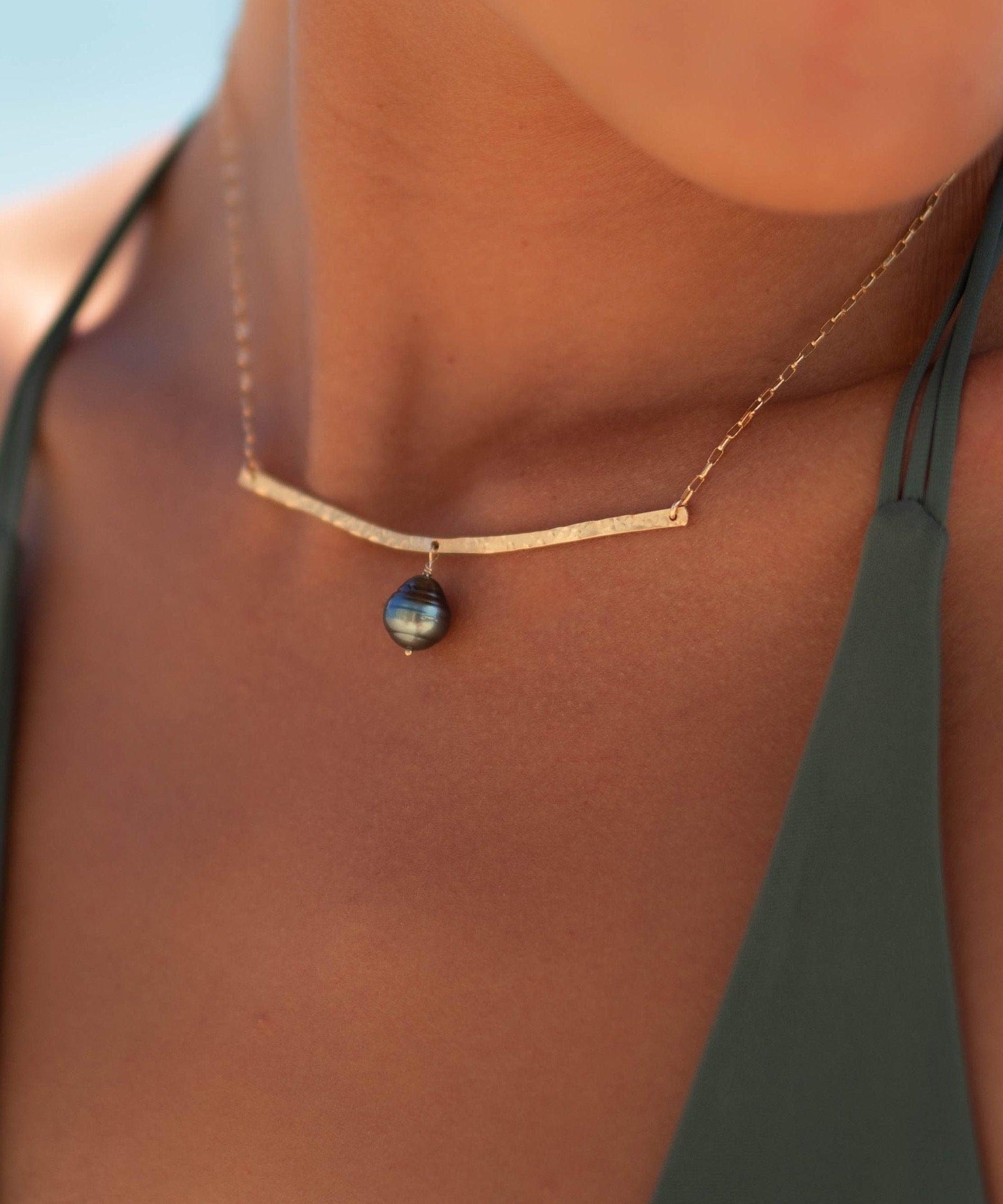 Tahitian Pearl Bar necklace ~ Gold Filled or Sterling Silver ~ Dainty Gold Necklace ~ Hammered Bar ~Minimalist ~Delicate ~Layered MN064