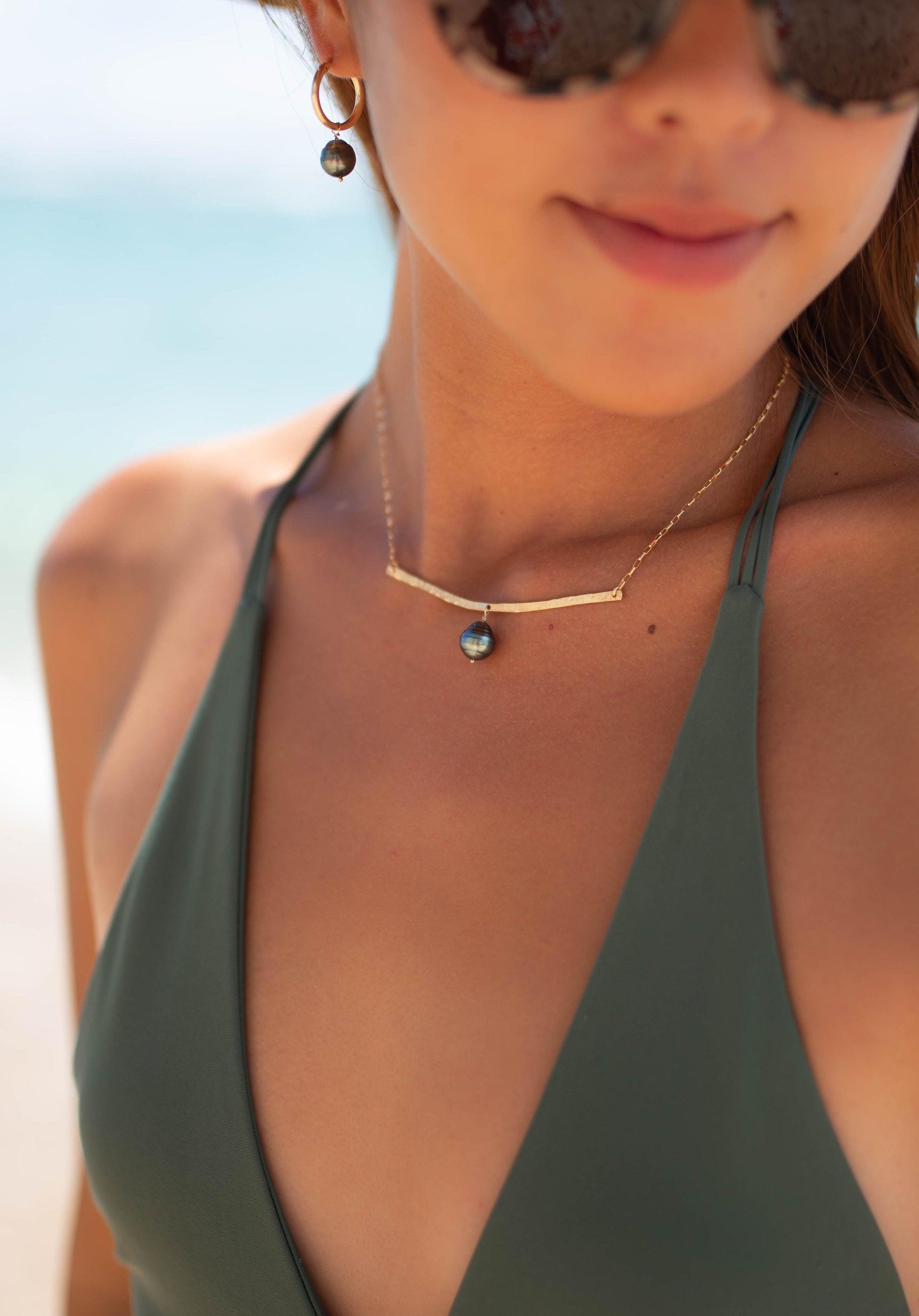 Tahitian Pearl Bar necklace ~ Gold Filled or Sterling Silver ~ Dainty Gold Necklace ~ Hammered Bar ~Minimalist ~Delicate ~Layered MN064