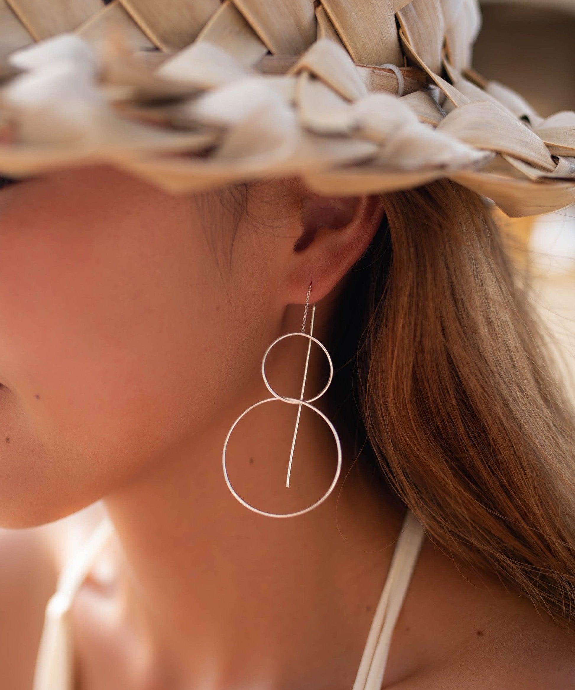 Threader Earrings ~ 18k Gold Plated or Silver Plated Earrings ~ Circle~  Geometric ~Dangle Earrings ~ Handmade ~ Jewelry ~ ME095B