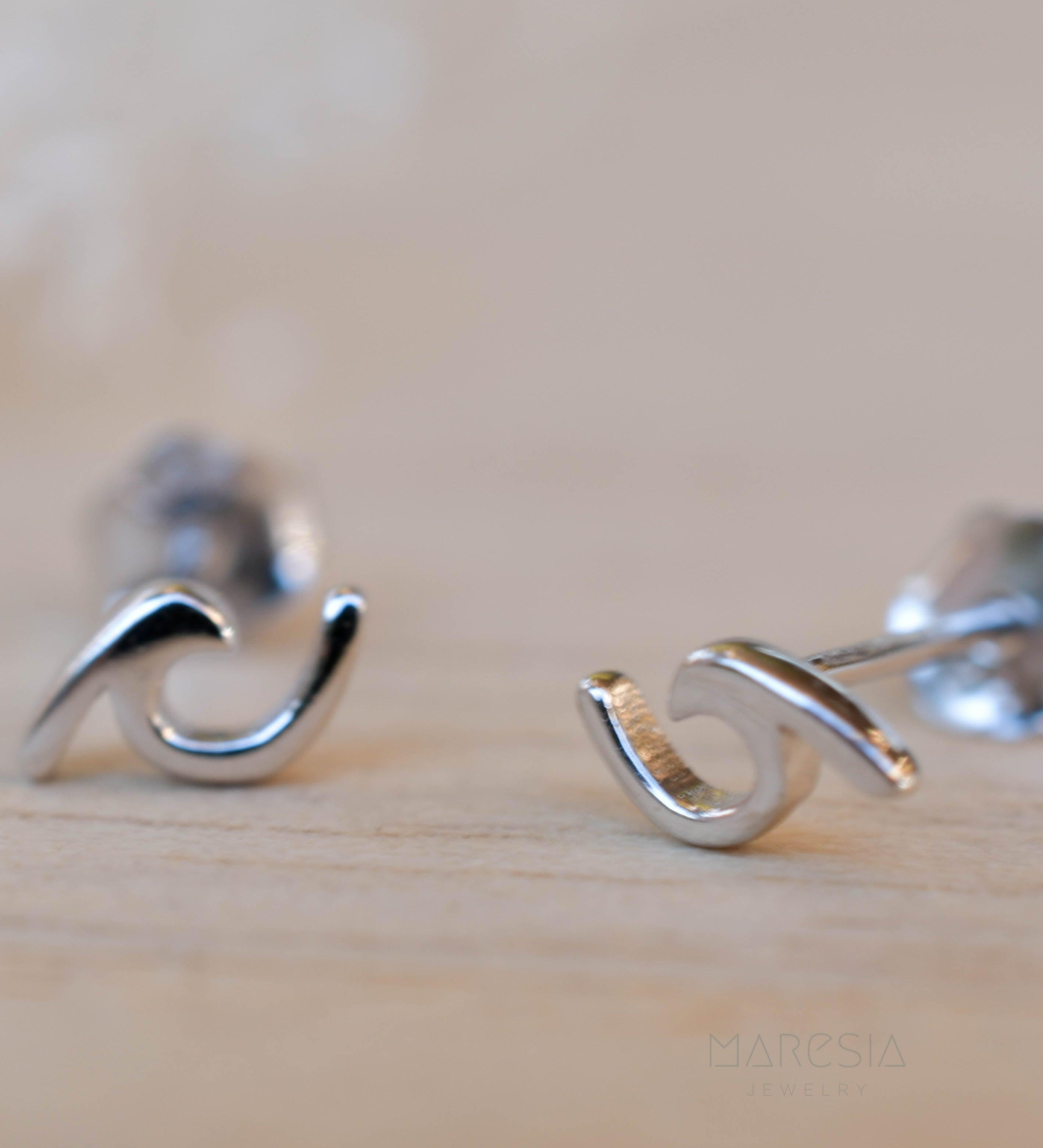 Tiny Wave Stud Earrings ~ Sterling silver 925 ~ SME078 - Maresia Jewelry