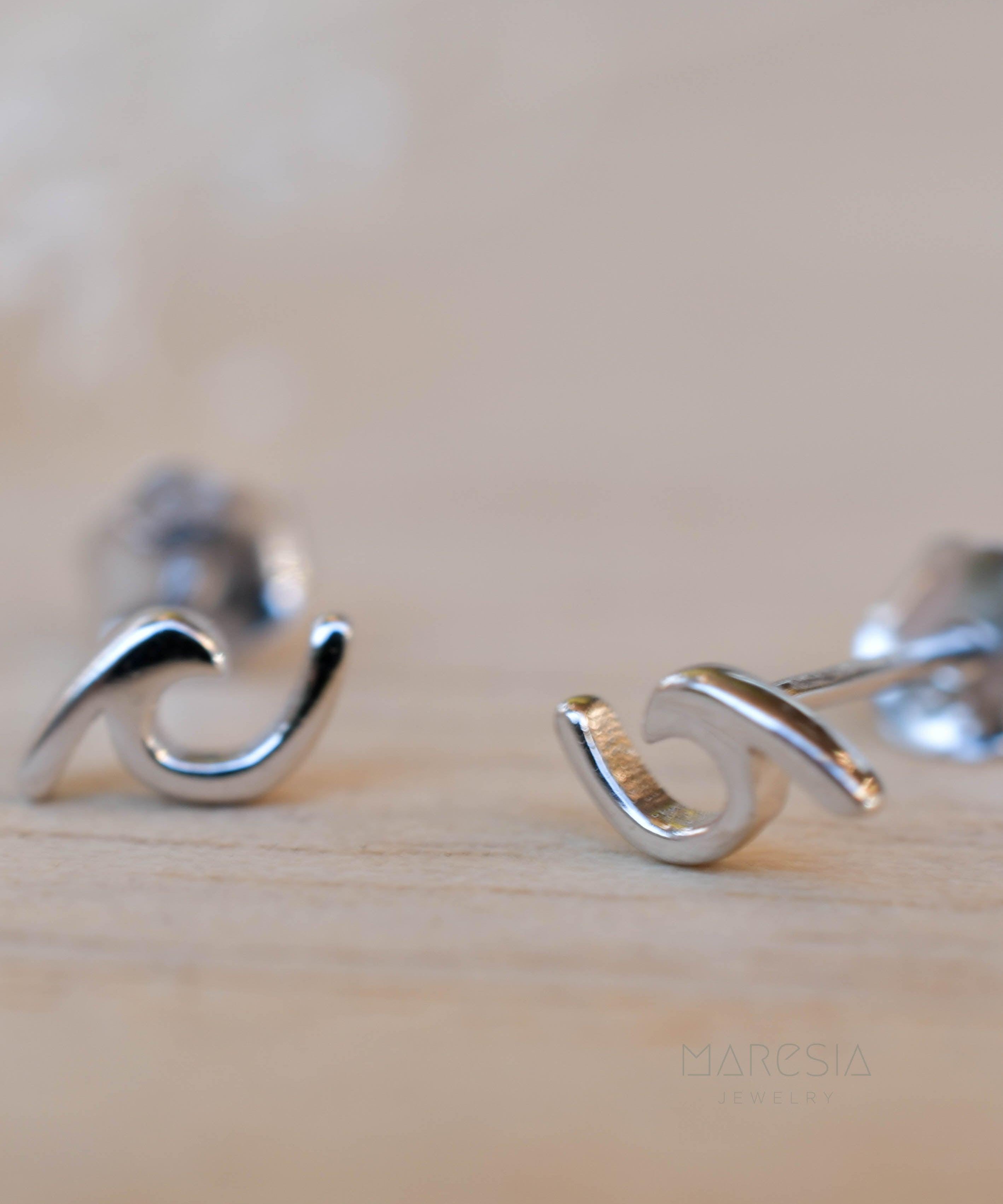 Tiny Wave Stud Earrings ~ Sterling silver 925 ~ SME078 - Maresia Jewelry