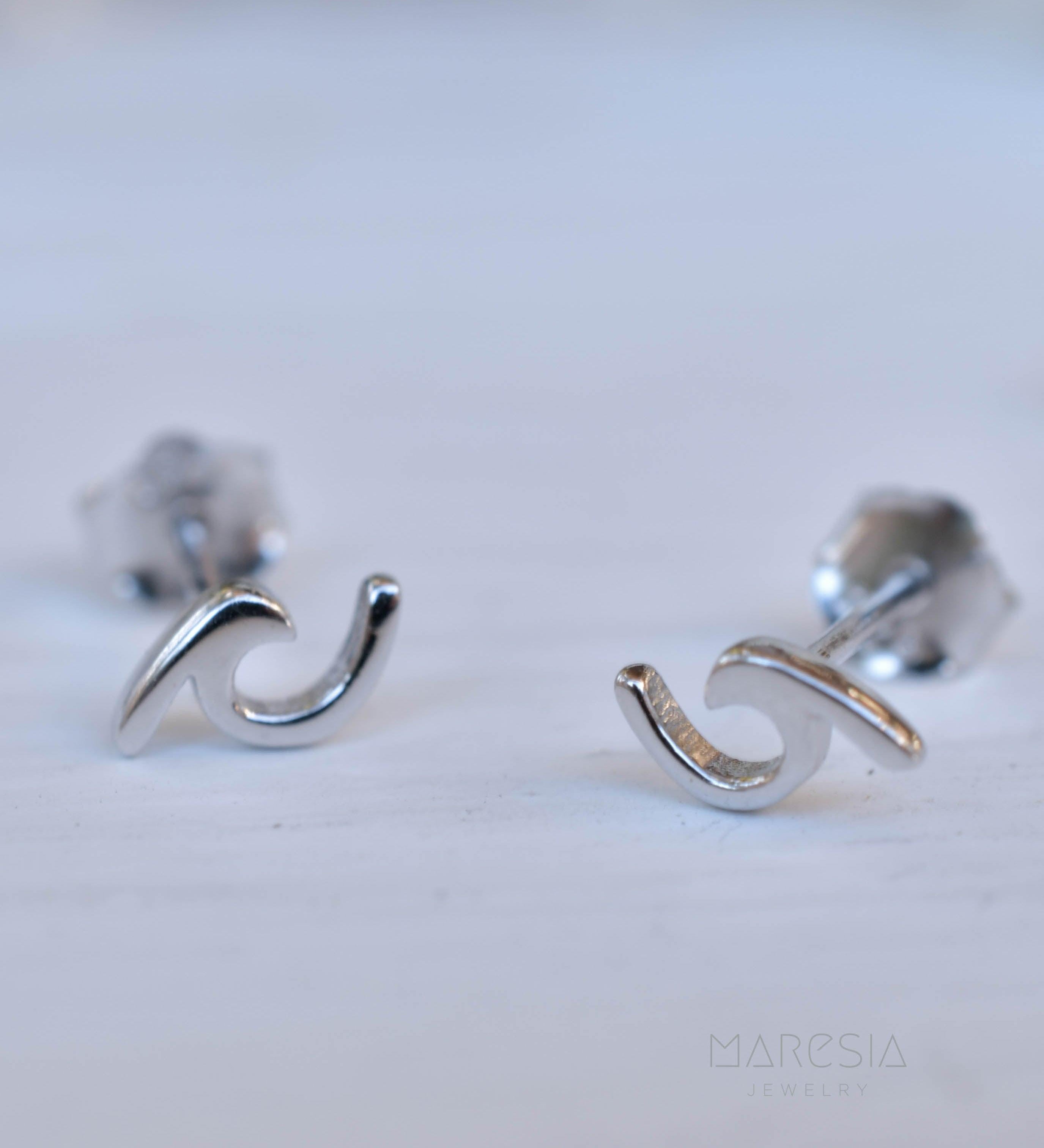 Tiny Wave Stud Earrings ~ Sterling silver 925 ~ SME078 - Maresia Jewelry