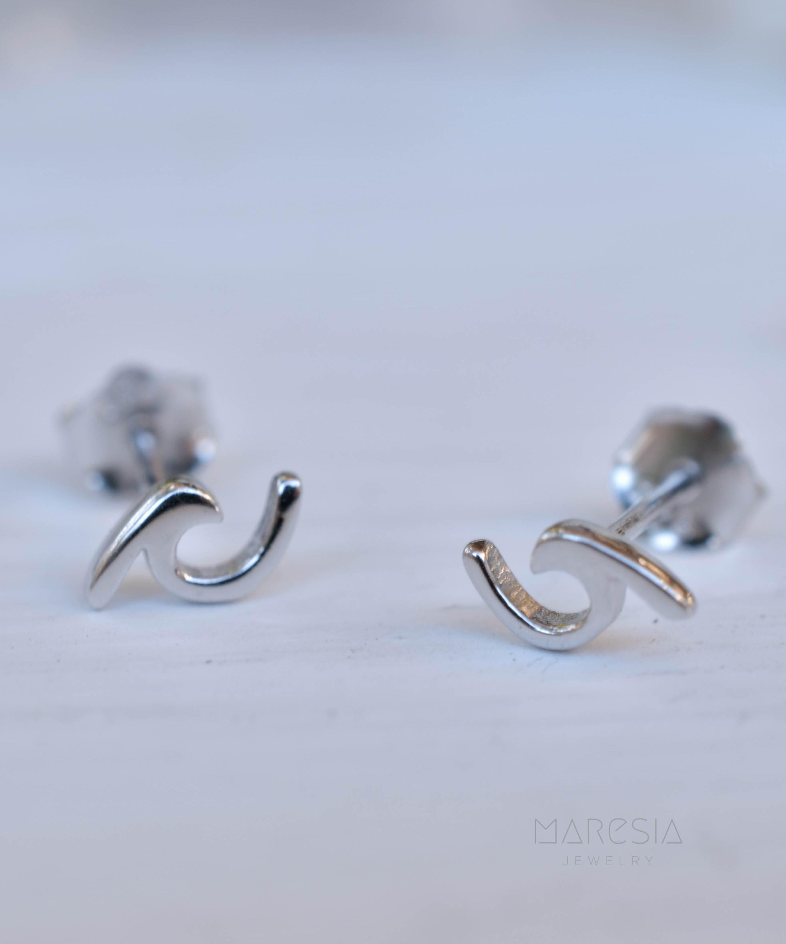 Tiny Wave Stud Earrings ~ Sterling silver 925 ~ SME078 - Maresia Jewelry