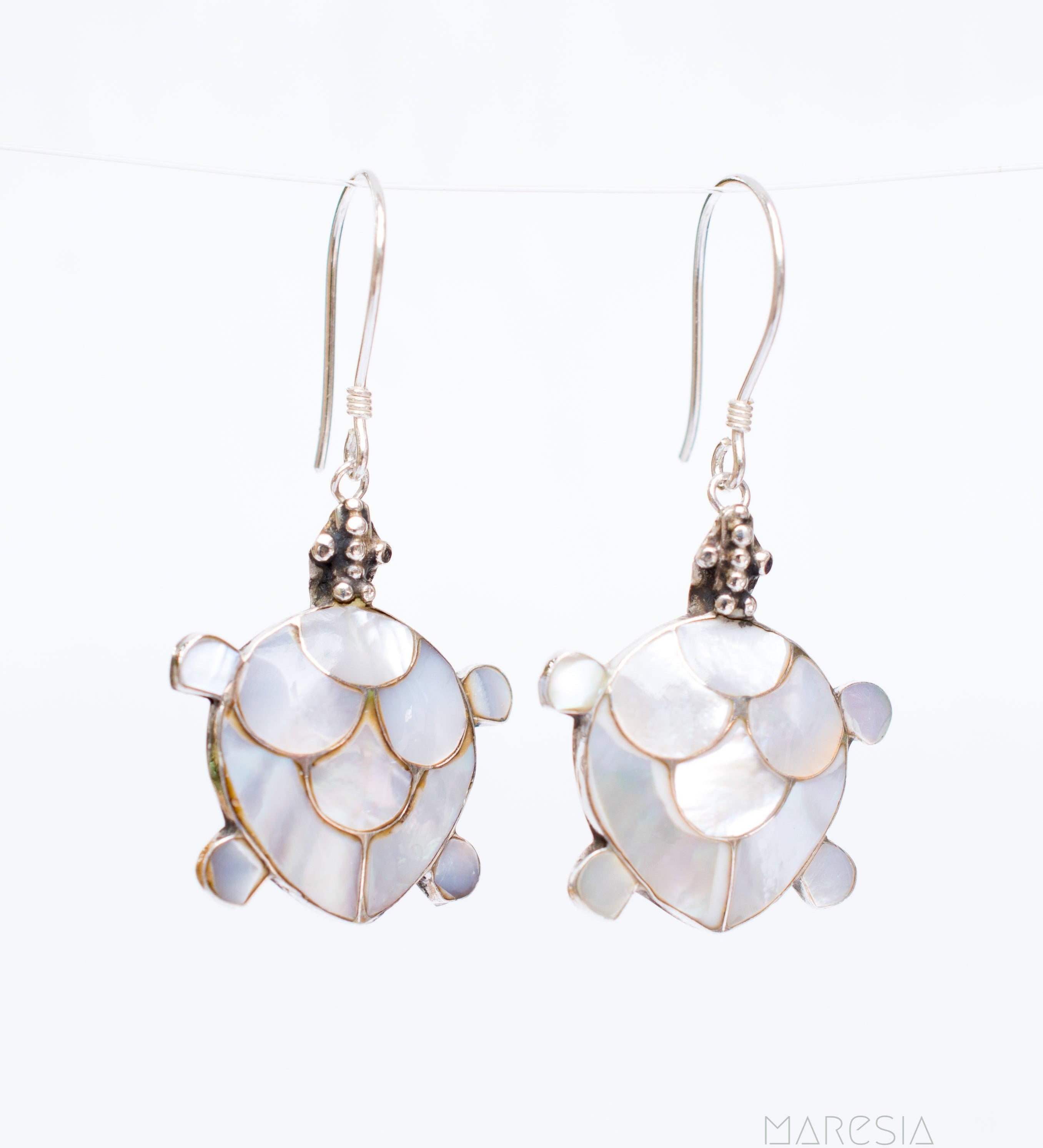 Turtle Mother of Pearl Earrings ~ Sterling Silver 925 ~ SME070 - Maresia Jewelry