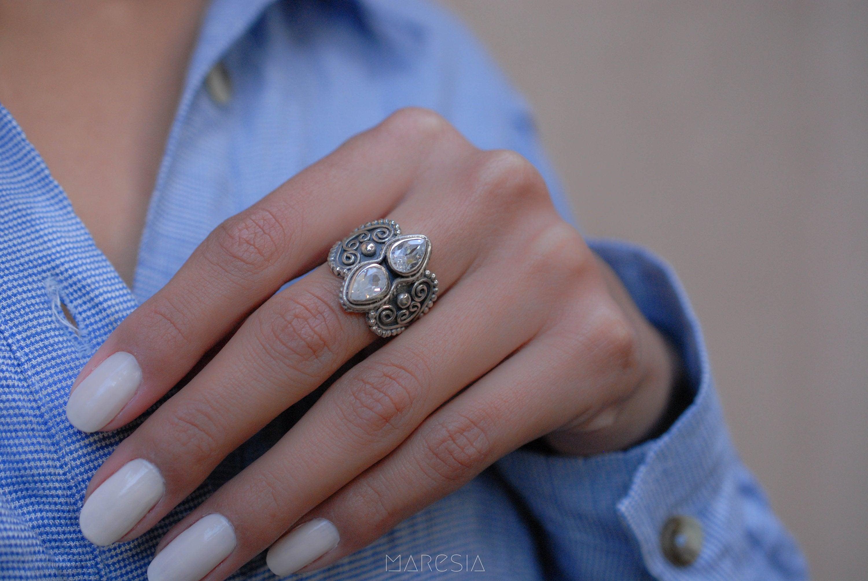 White Topaz Ring ~ Sterling Silver 925 ~MR091 - Maresia Jewelry