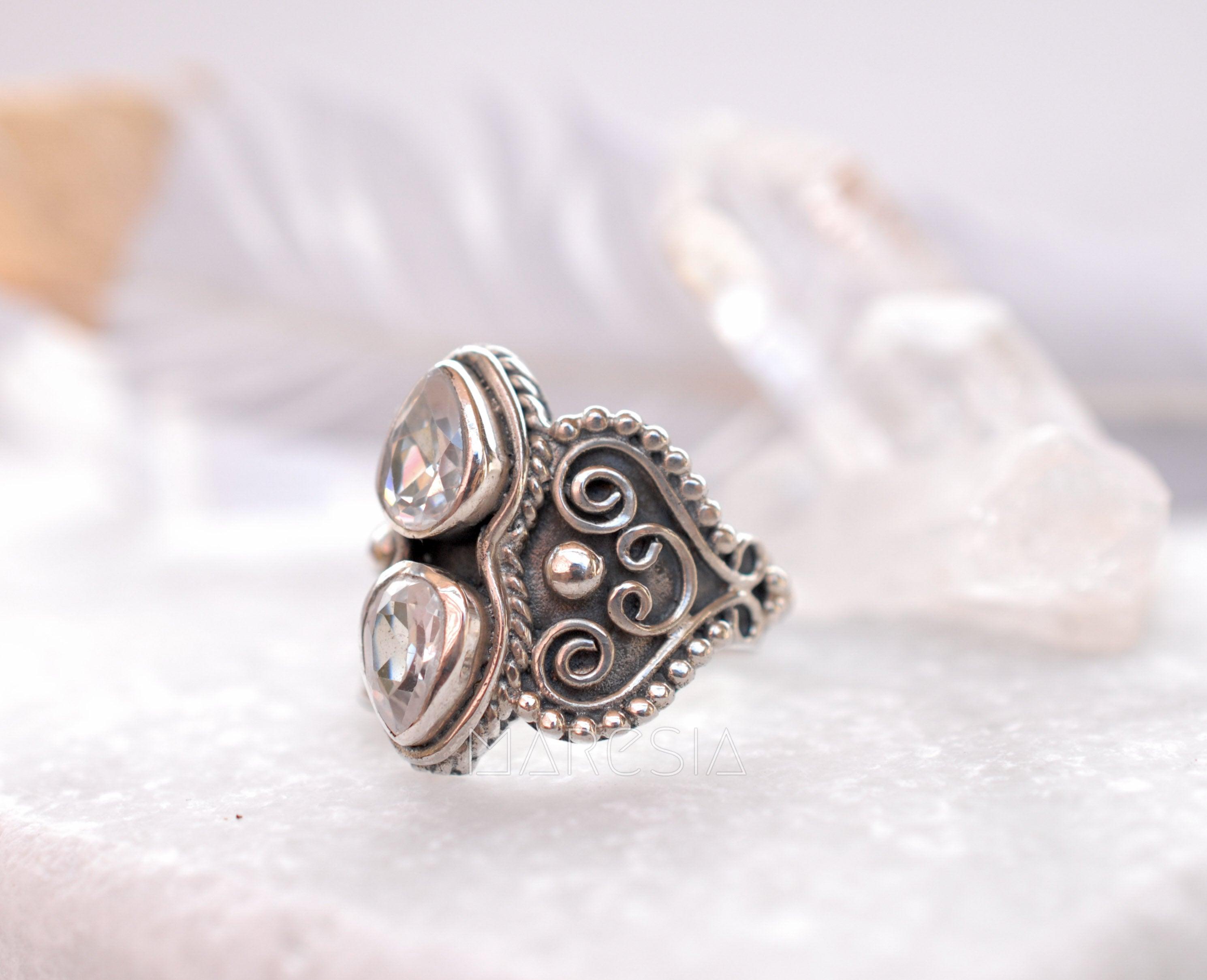 White Topaz Ring ~ Sterling Silver 925 ~MR091 - Maresia Jewelry